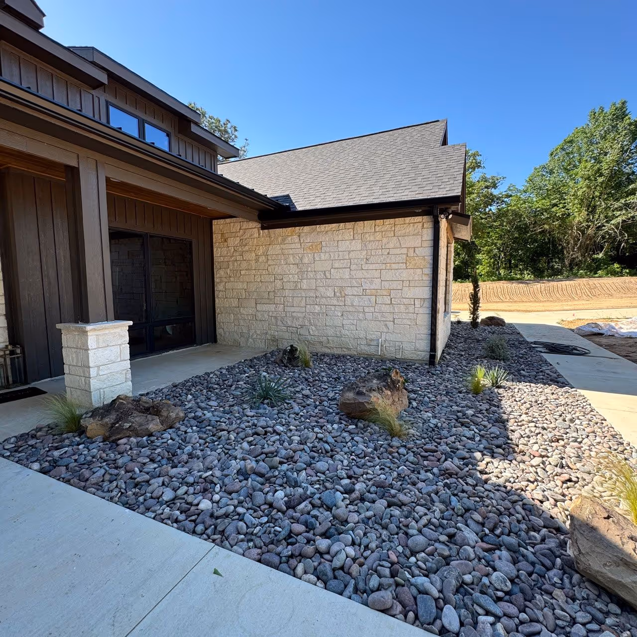 High end residential landscaping near me Richland Chambers Lake TX by Reservoir Landscape Solutions
