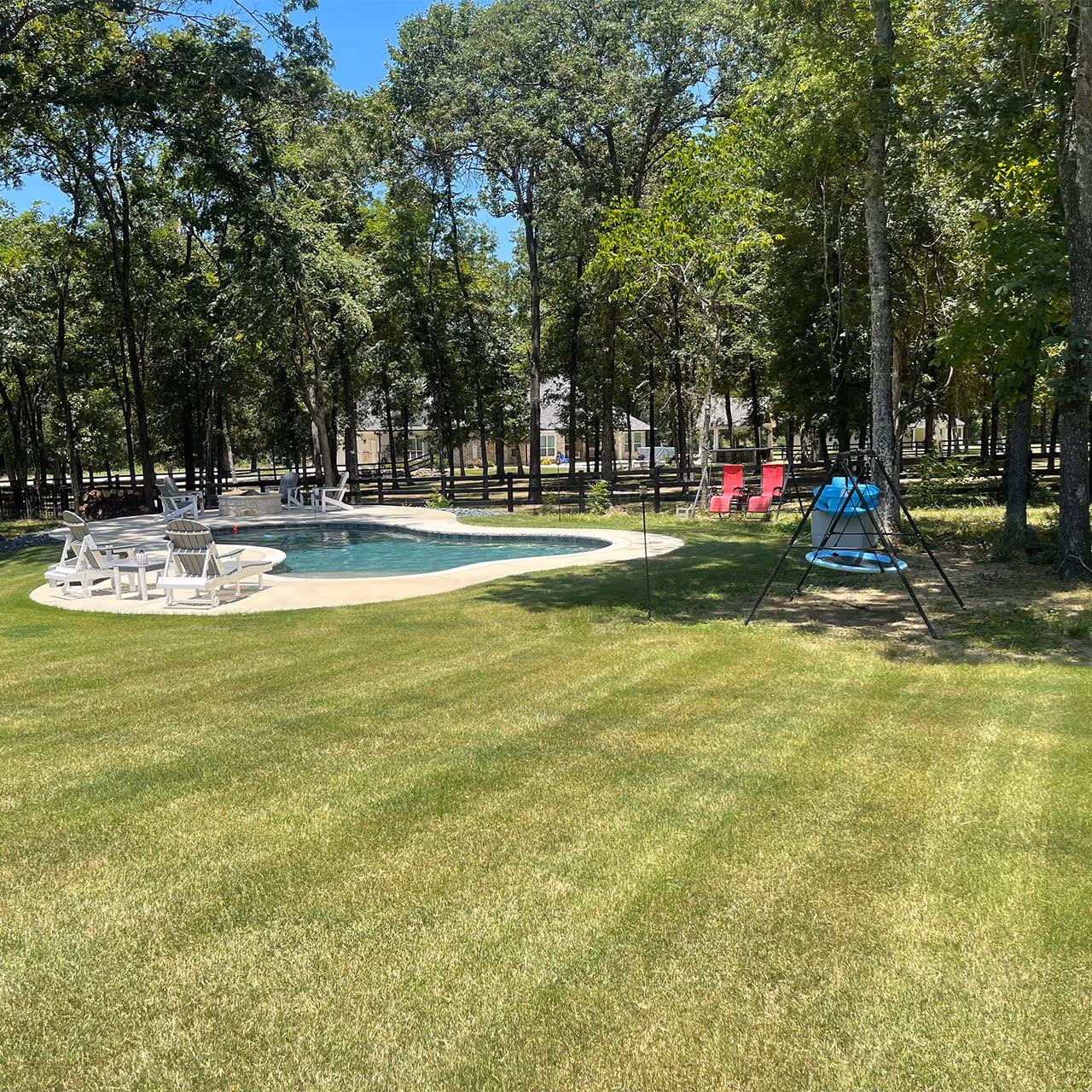 High end residential lawn maintenance near me Richland Chambers Lake TX by Reservoir Landscape Solutions