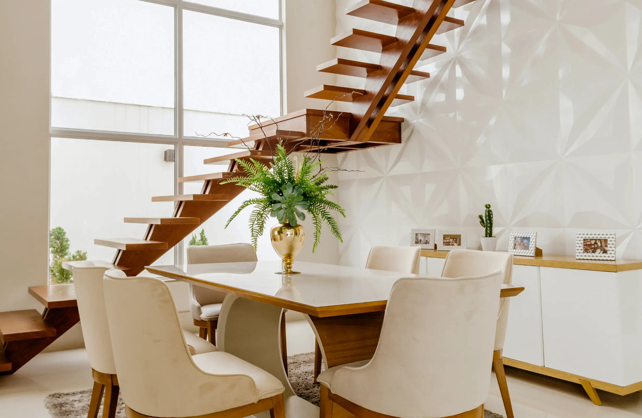 Feature Property image