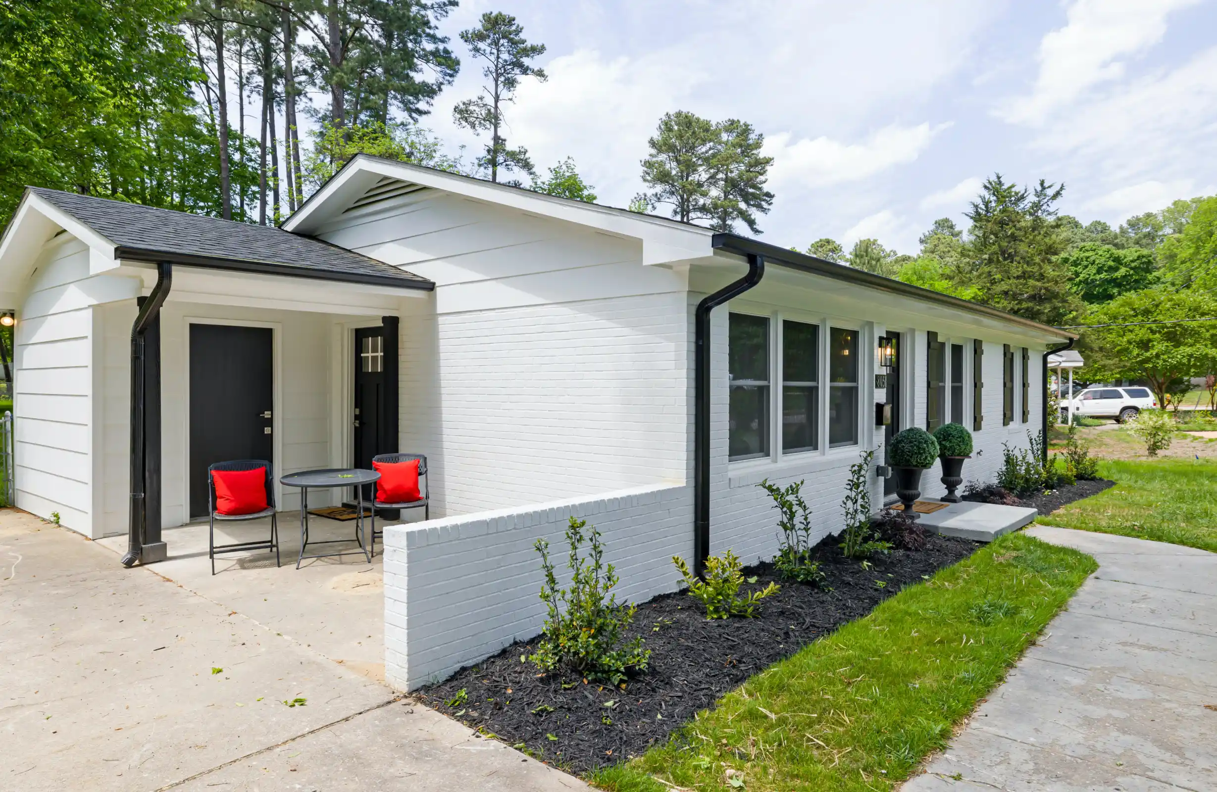 Feature Property image