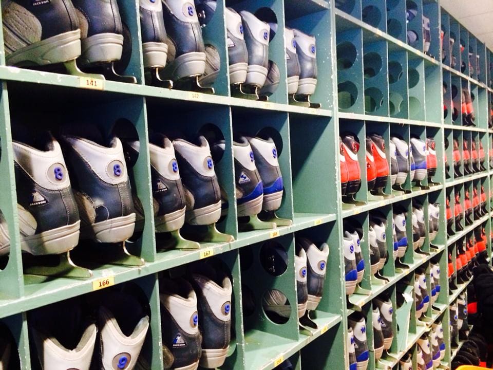 Ice Skating & Skate Shop (Seasonal)