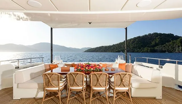 Super Yachts 11 salon