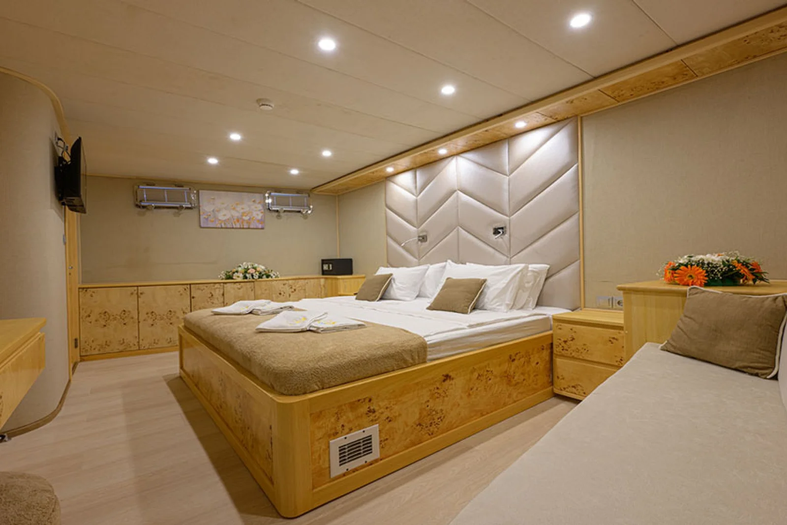 Belgin Sultan gallery image 3, Bodrum yacht charter.