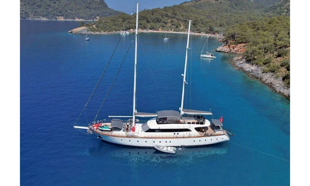 Queen of Makri deck, Bodrum yacht charter.
