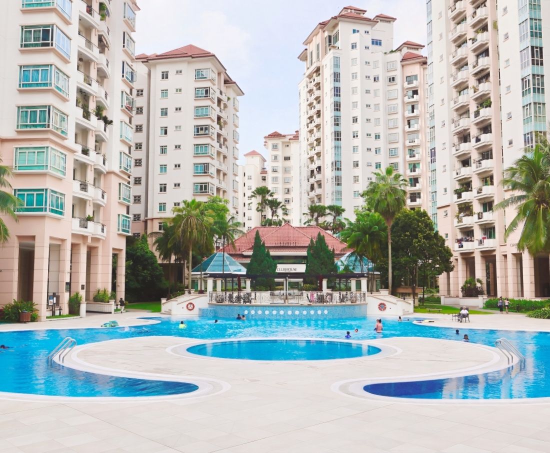 Costa Rhu Condominium swimming pool