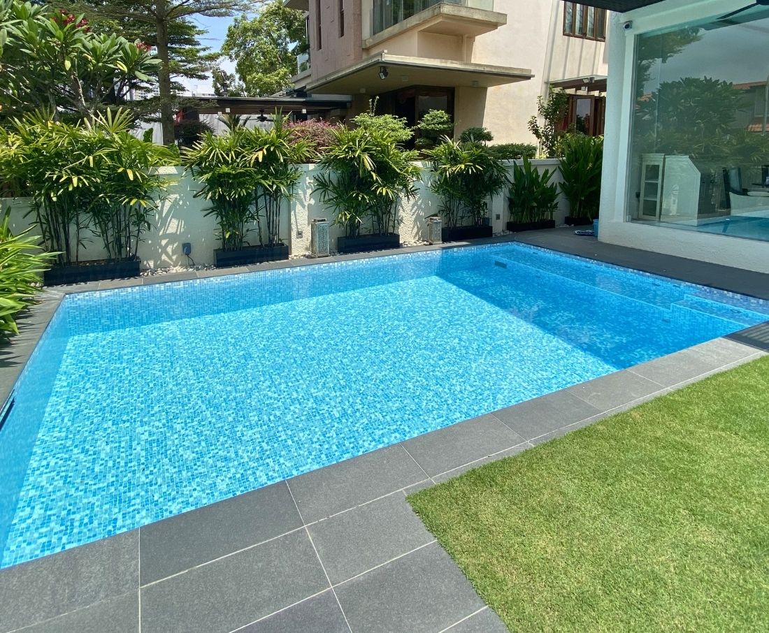 Private Residence Stainless Steel In-ground Pool