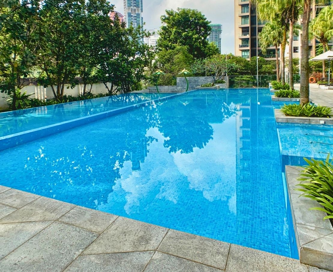 Paterson Suites Condominium swimming pool