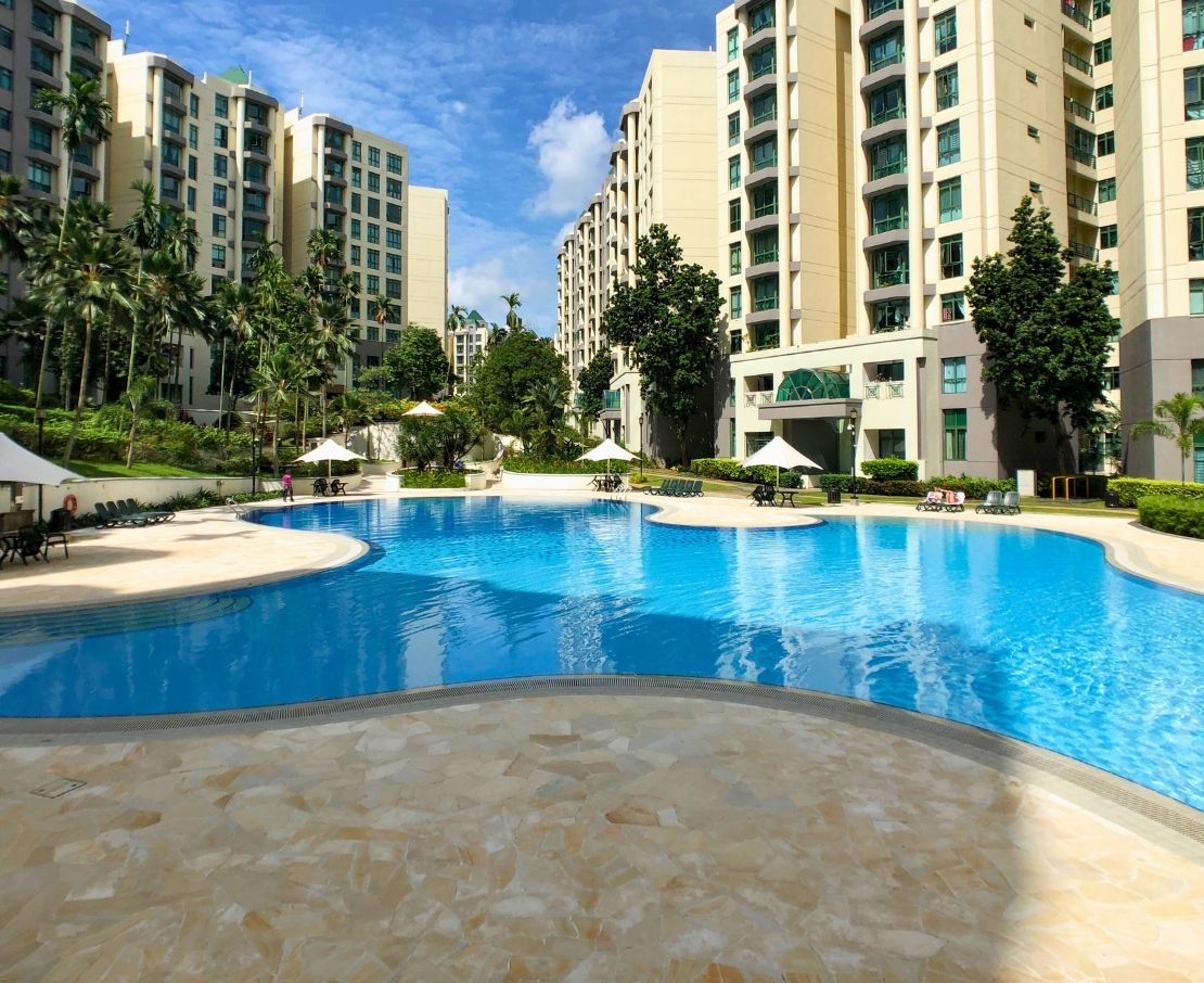 Signature Park Condominium swimming pool