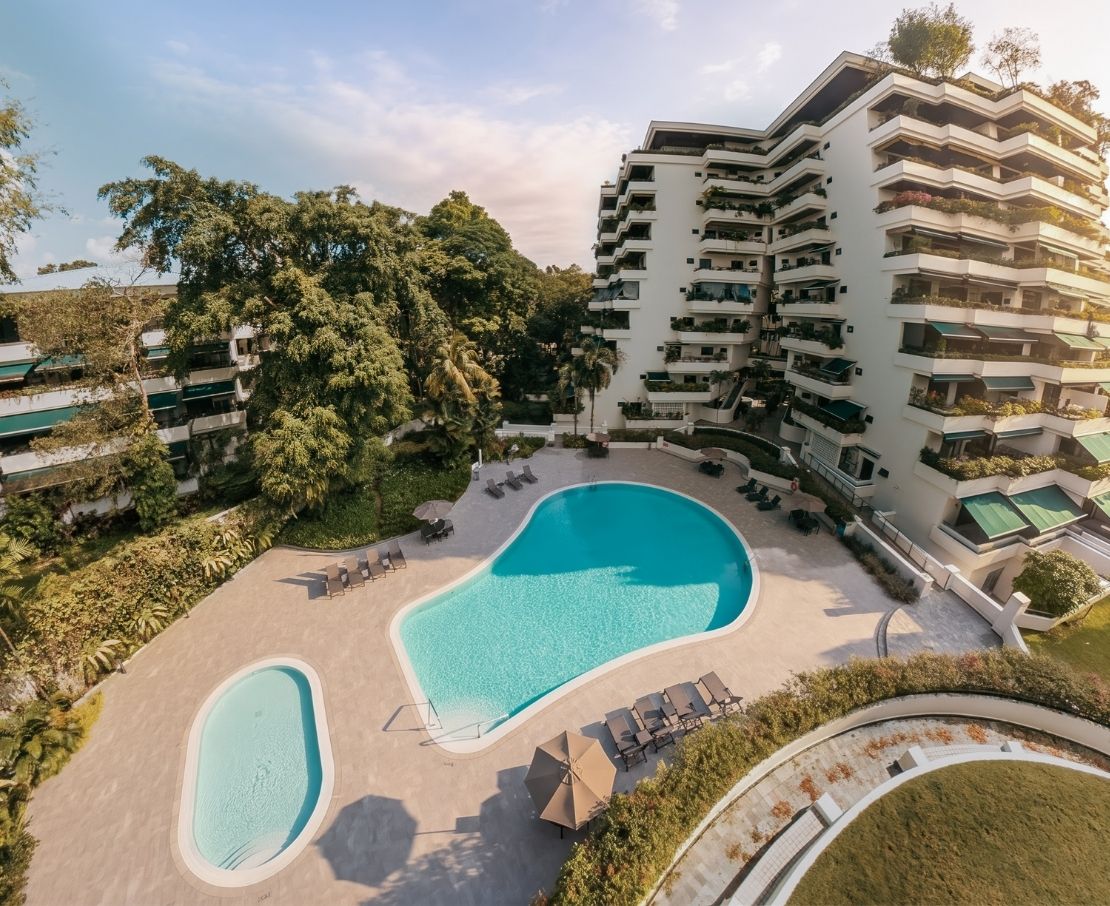 The Arcadia Condominium swimming pool