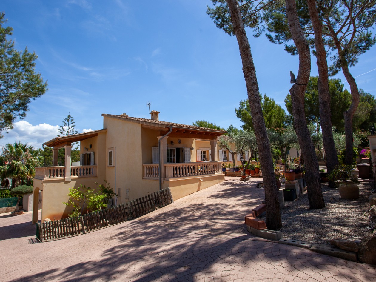Chalet in Santa Ponsa   mediterranes Lebensgefühl mit Ausbaupotenzial