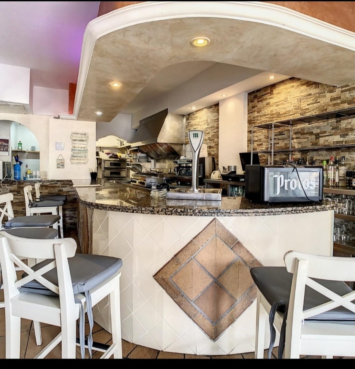 Fertige und ausgestattete Cafeteria zum Verkauf in Santa Ponsa