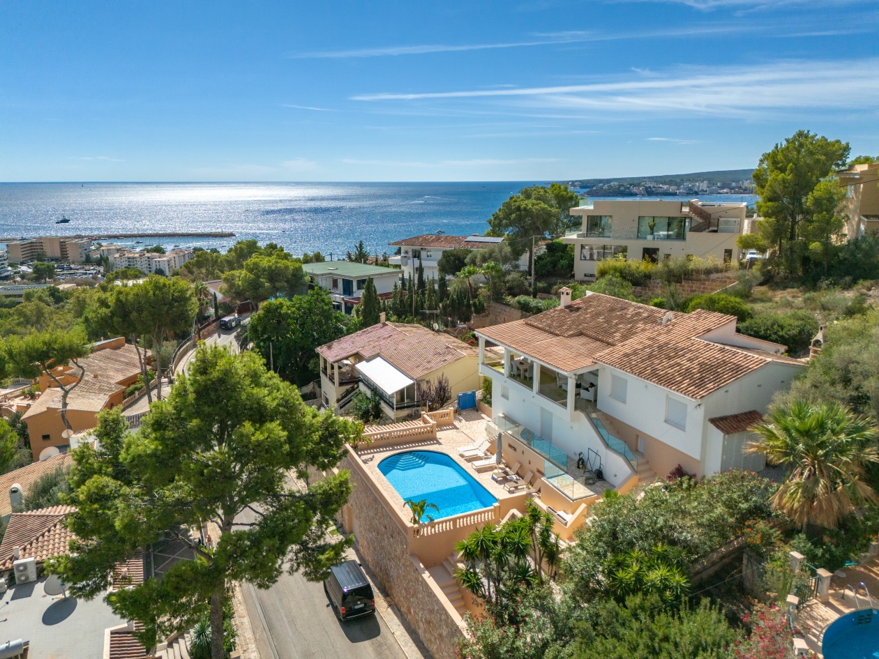 4 Schlafzimmer Villa mit Panoramablick auf das Meer in Costa d'en Blanes