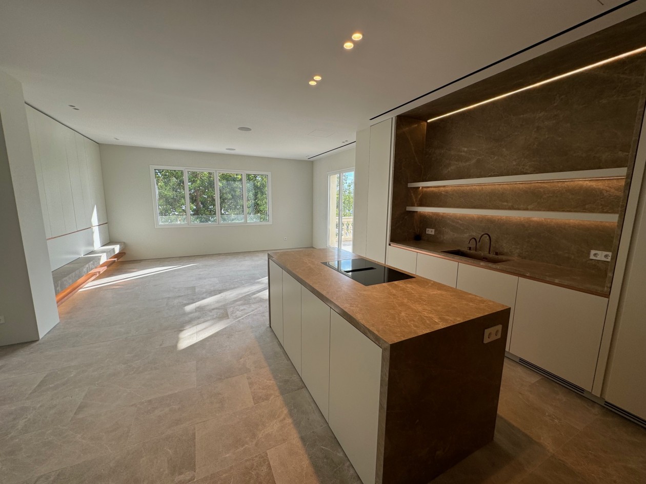 Modernes Design-Apartment direkt am Meer in Palma (Paseo Maritimo)