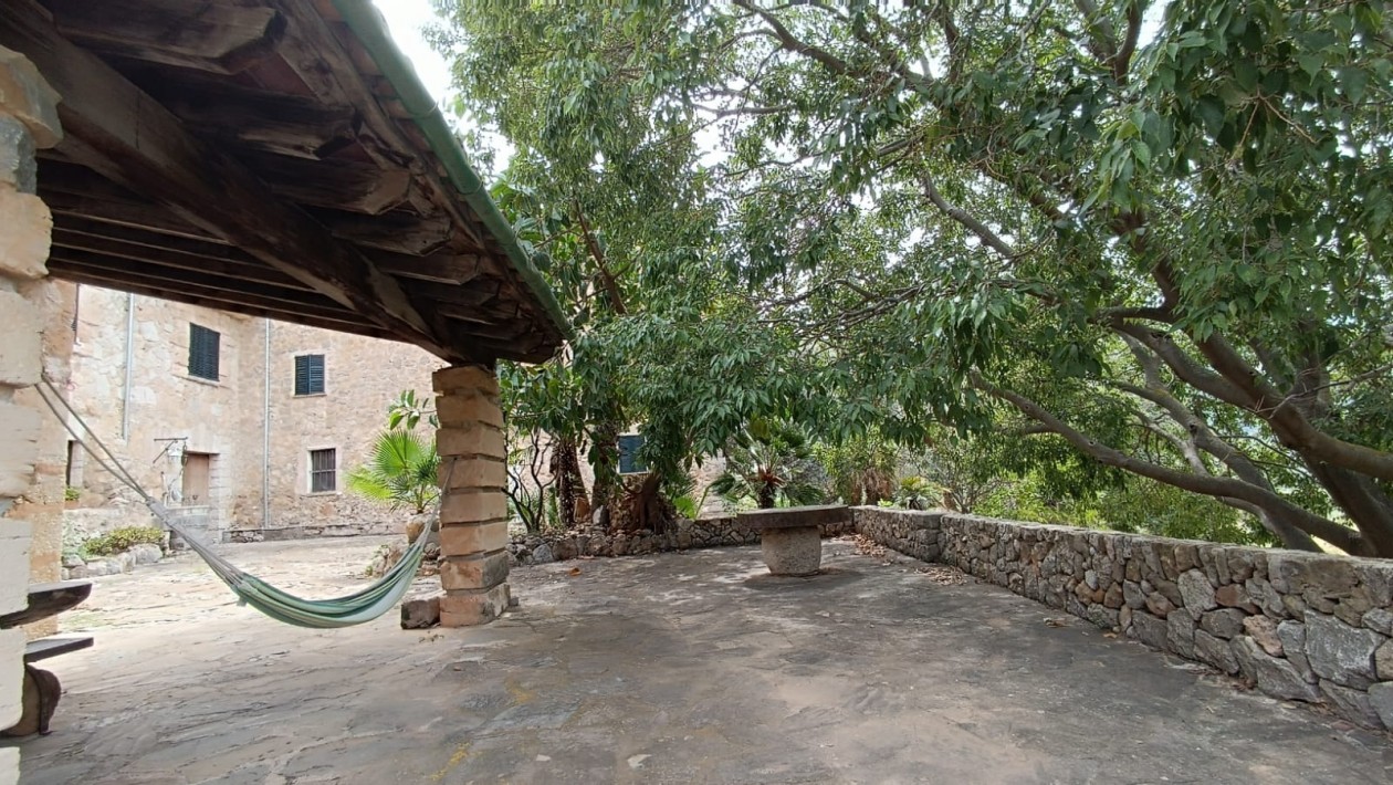 Authentisches Anwesen mit großem Verkaufspotenzial im Westen Mallorcas