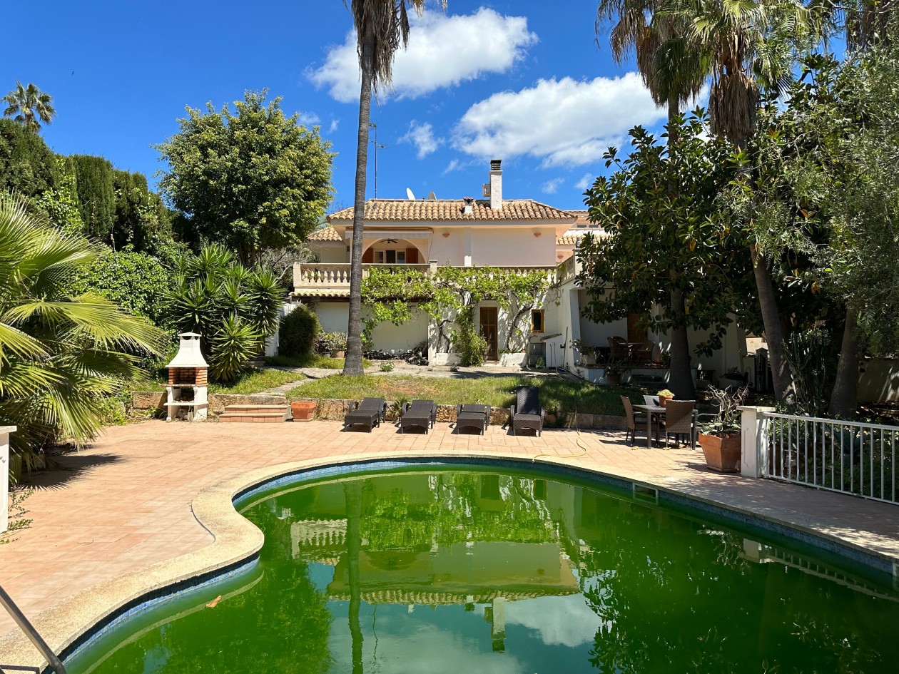 Haus mit grossem Garten und Weitmeerblick in Costa den Blanes