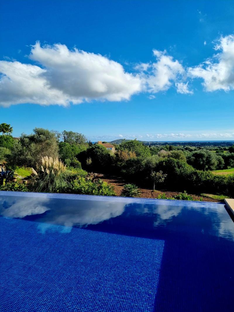 Einzigartige Turmfinca mit Infinitypool und Panorama-Meerblick auf Mallorca