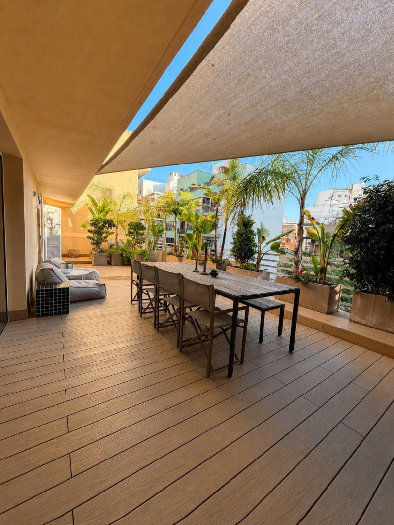 Exklusive kernsanierte Wohnung mit 54mq Terrasse in Son Armadams
