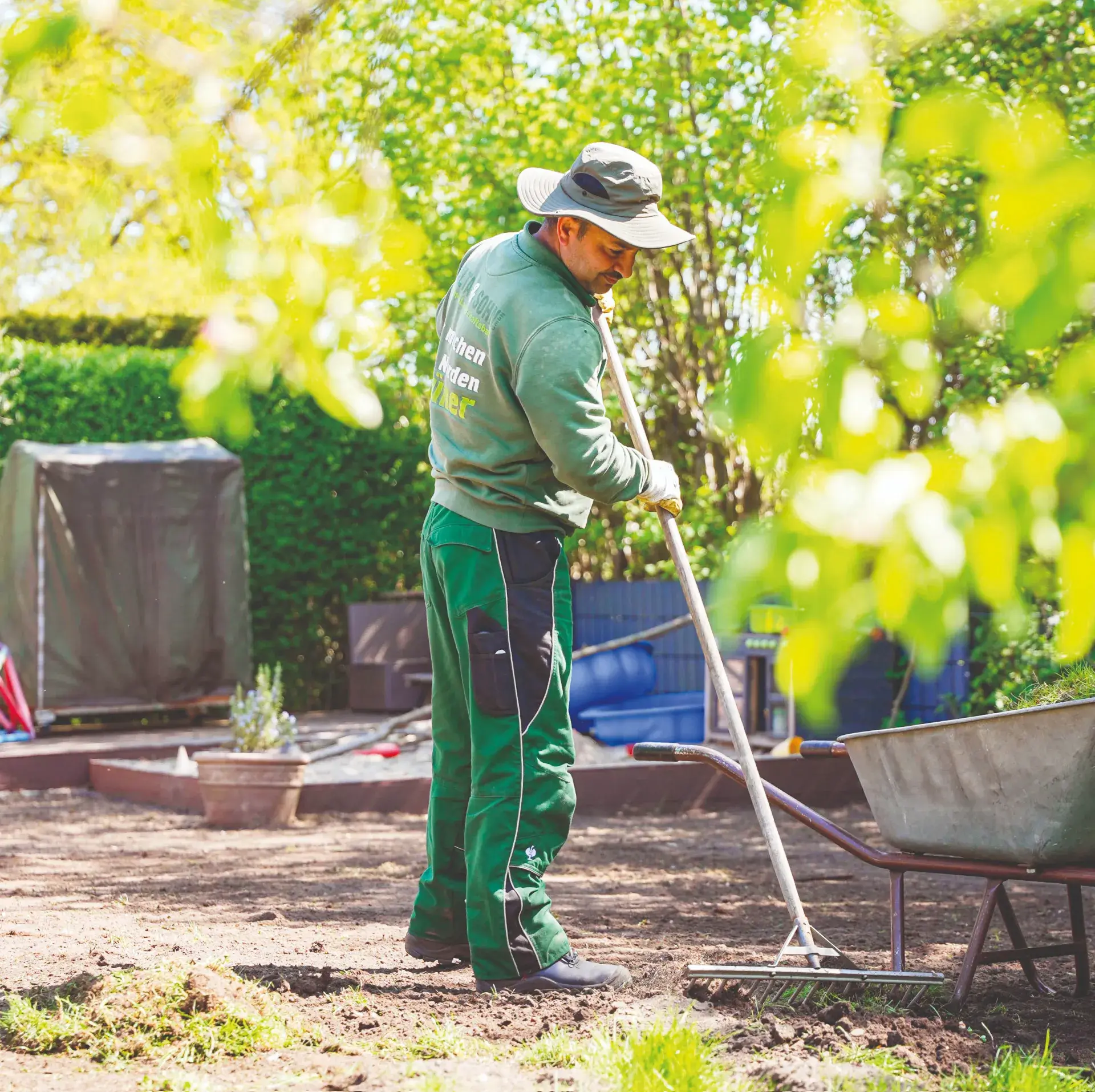 Blühende Sträucher – mehr Farbe, mehr Struktur, mehr Leben im Garten