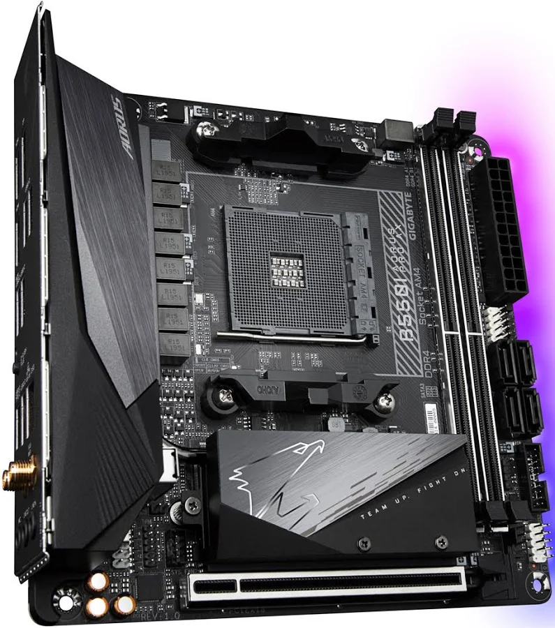 GIGABYTE B550I Aorus Pro AX image 2
