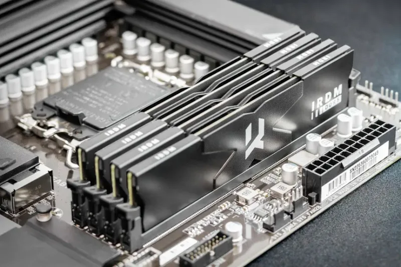 Goodram IRDM 32 Go Kit 2x16Go DDR5 6400 MHz - vue 4