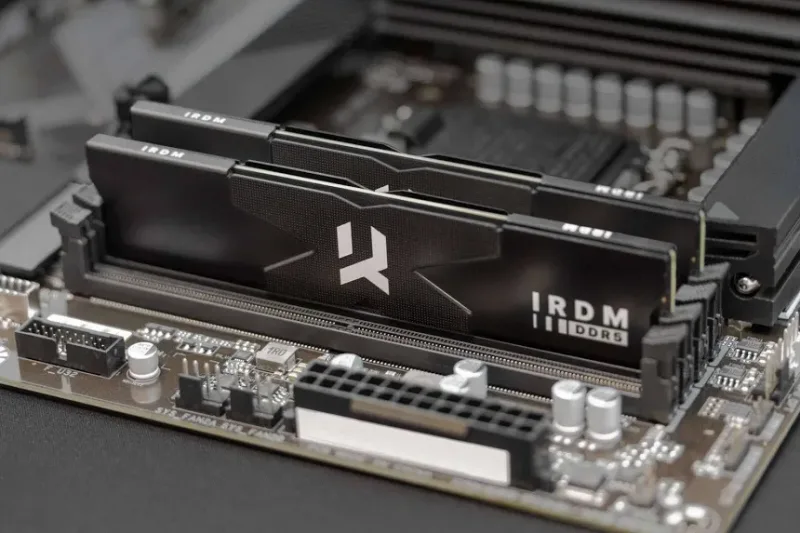 Goodram IRDM 32 Go Kit 2x16Go DDR5 6000 MHz - vue 5