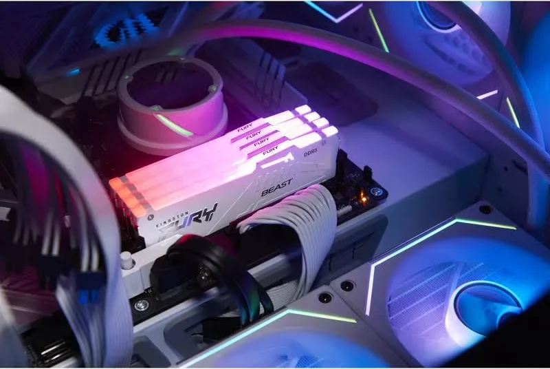 Kingston Fury Beast 32 Go DDR5 6400 MHz RGB - vue 5