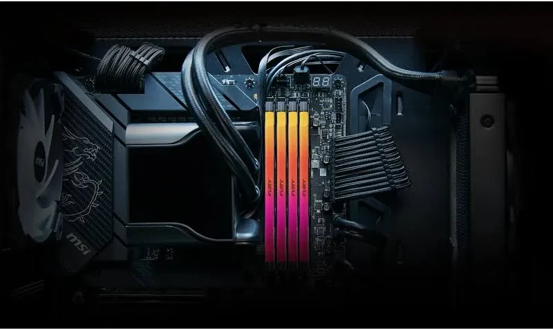 Kingston FURY Renegade 16 Go DDR5 6400 MHz RGB - vue 4