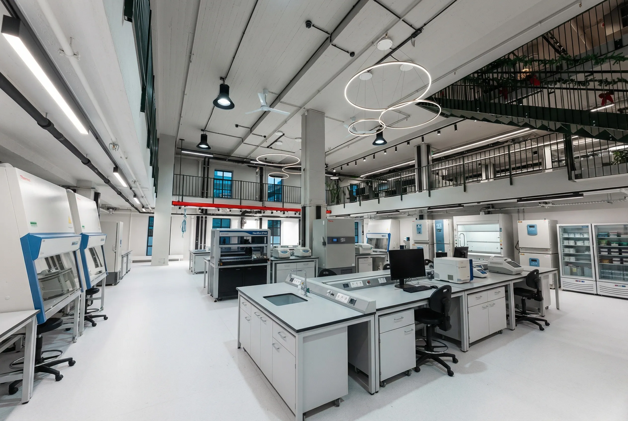 Biotech & Medical Lab