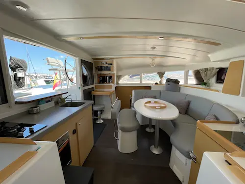 Camarote de catamarán