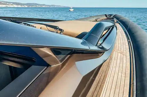 Lancha Anvera 48 cubierta