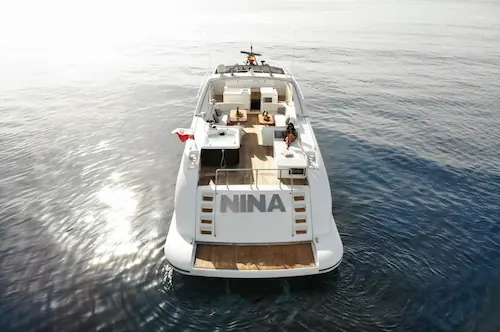 Yate Mangusta 80 popa