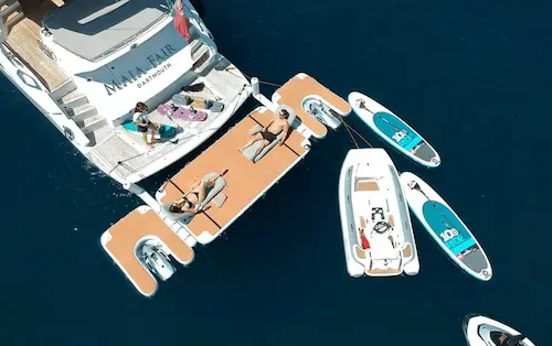 Yate Sunseeker 68 Sport plataforma