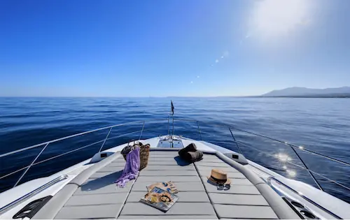 Yate Sunseeker 68 Sport proa