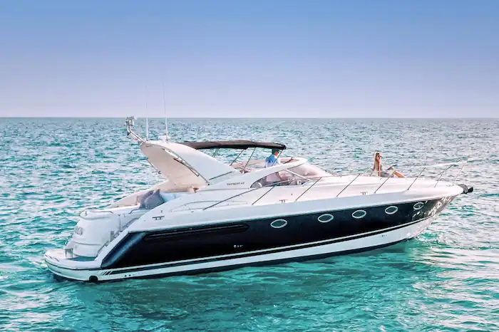 Lancha Fairline Targa 43