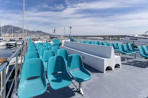 Cubierta de barco turístico en Fuengirola