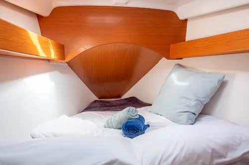 Velero Beneteau Cyclades 39 Mistral interior