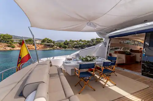 Lancha Sunseeker 72 The Office terraza