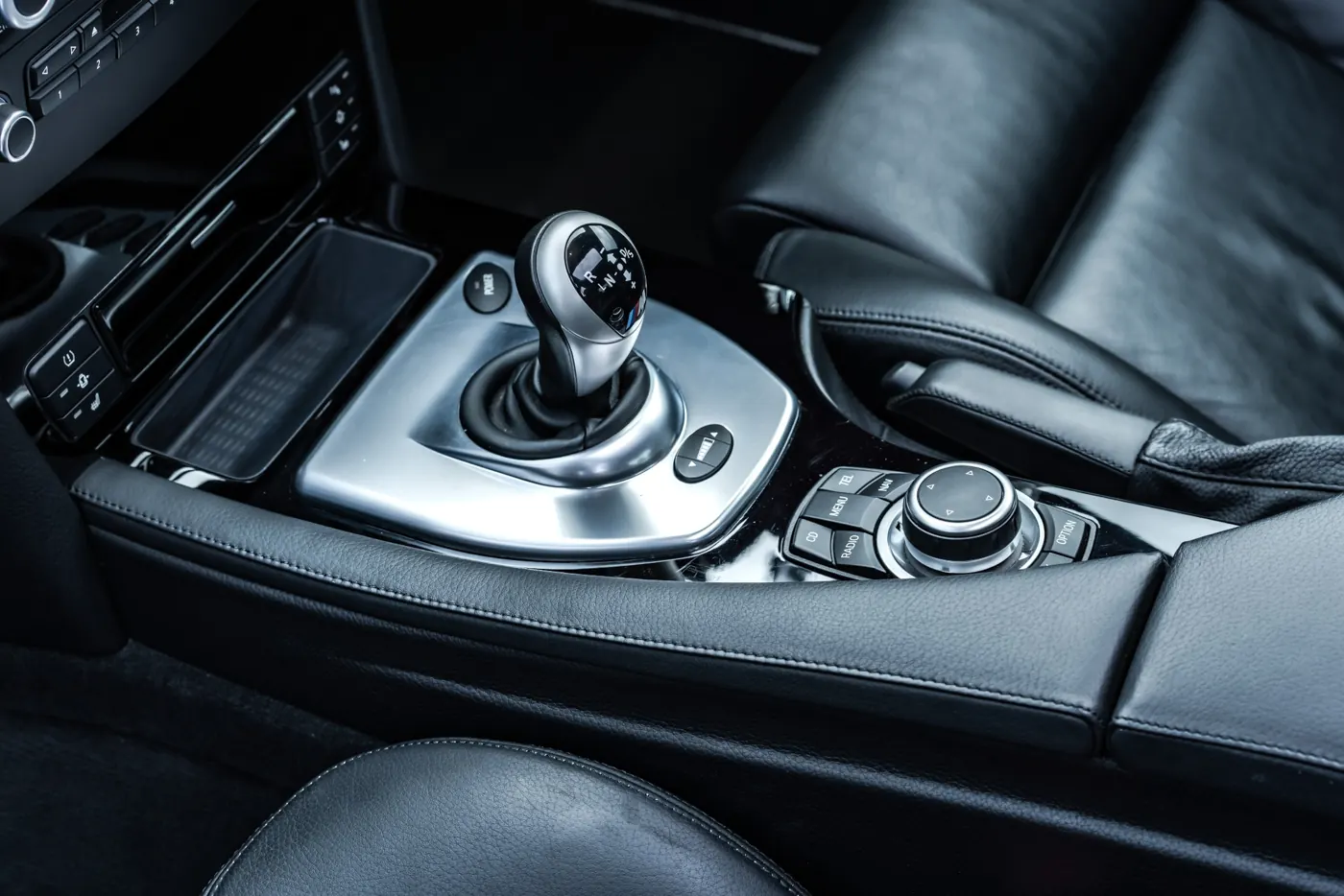BMW E60 M5 review image showing the V10 performance saloon exterior