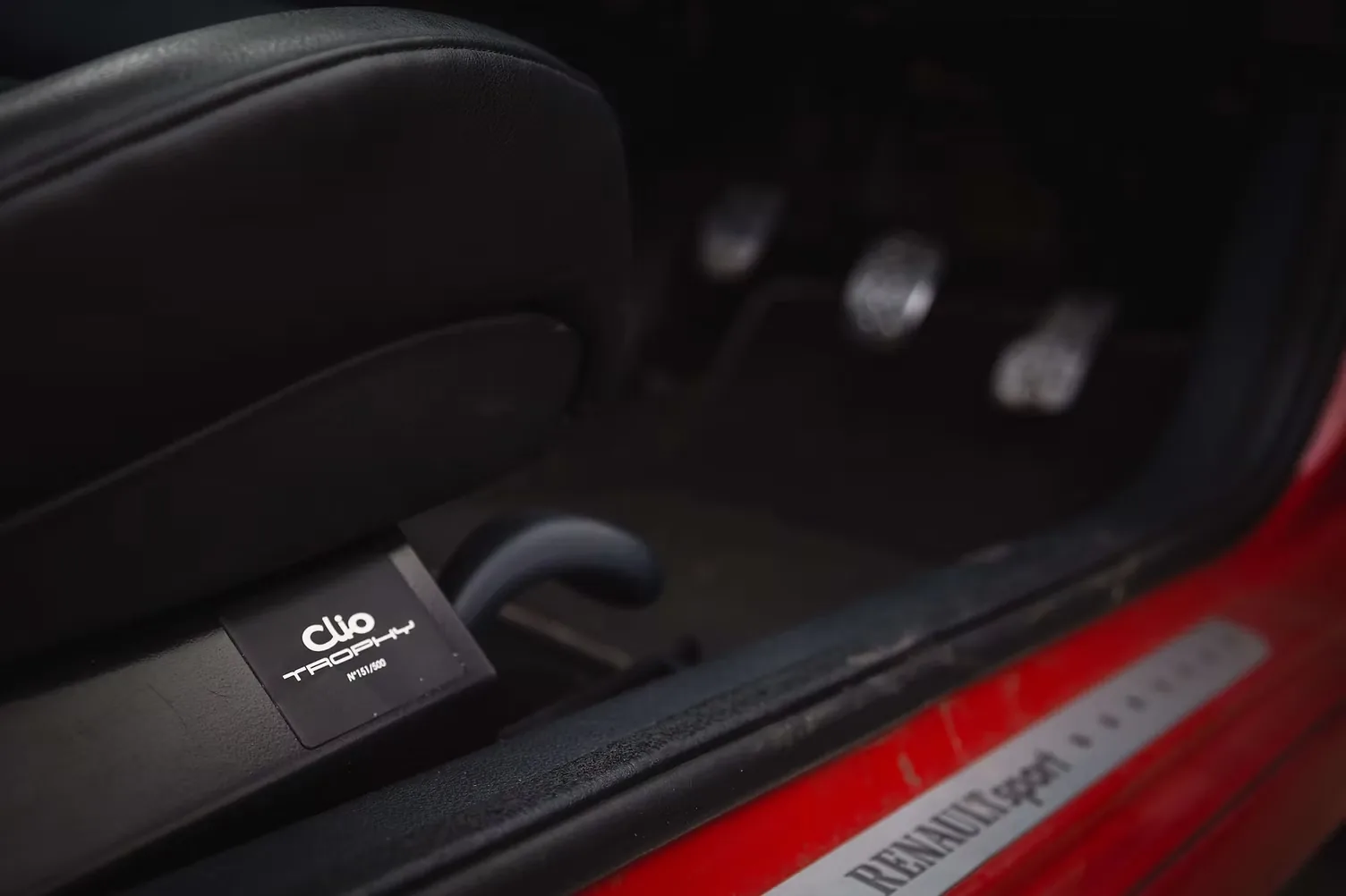 Renault Clio 182 Trophy review