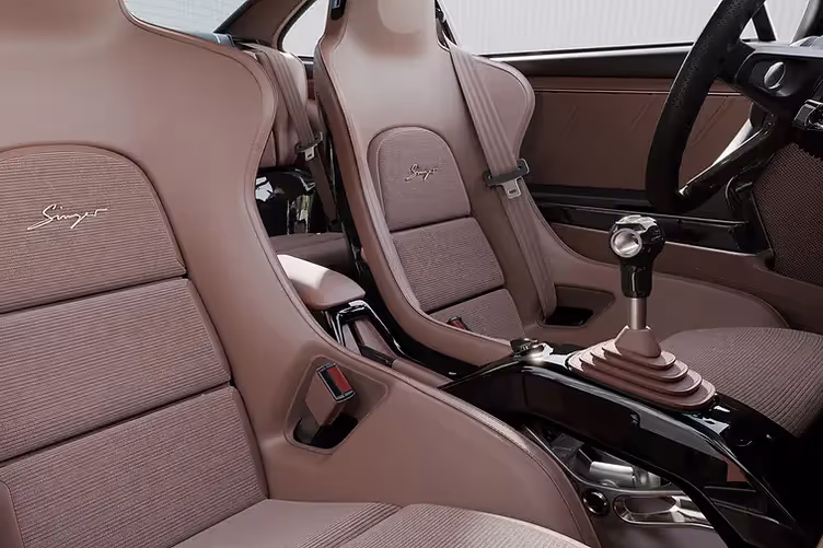 Singer’s New Naturally Aspirated 911 Pays Tribute to the Wide-Body Carrera - interior shot