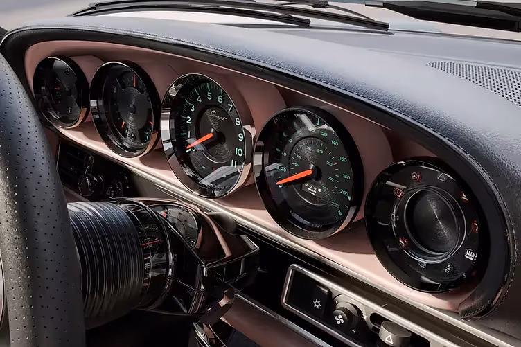 Singer’s New Naturally Aspirated 911 Pays Tribute to the Wide-Body Carrera - interior shot