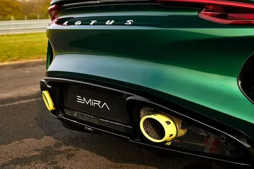 Lotus Emira Clark Edition Pays Tribute to a 1965 Icon