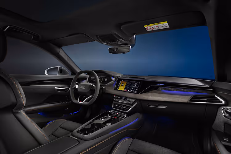 Audi e-tron GT quattro interior