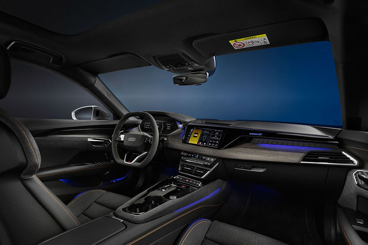 Audi e-tron GT quattro interior