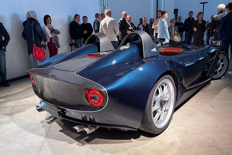 Automobili Mignatta Rina: Carbon-Tubbed V8 Speedster Built for Purity
