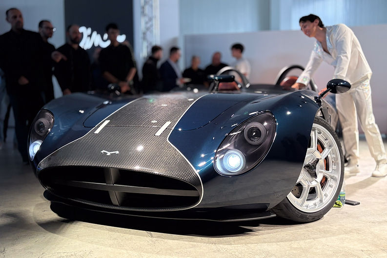 Automobili Mignatta Rina: Carbon-Tubbed V8 Speedster Built for Purity
