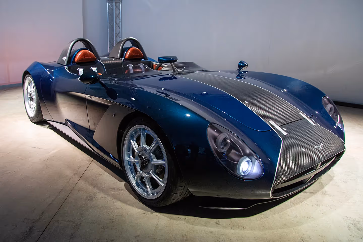 Automobili Mignatta Rina: 1,000kg Carbon-Tubbed V8 Speedster