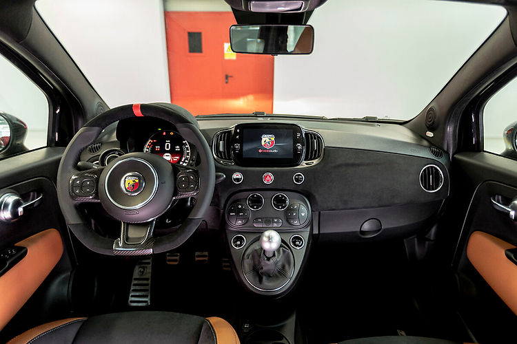 Abarth 695 Club Italia: Final Farewell Edition Revealed