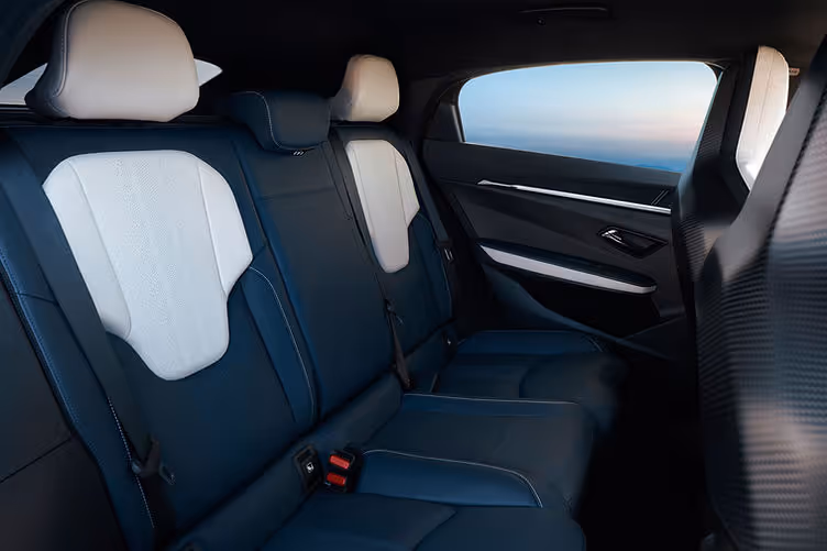 Alpine A390 - rear seats