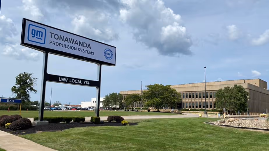 GM Commits $888Million to Tonawanda Plant for V8 Production